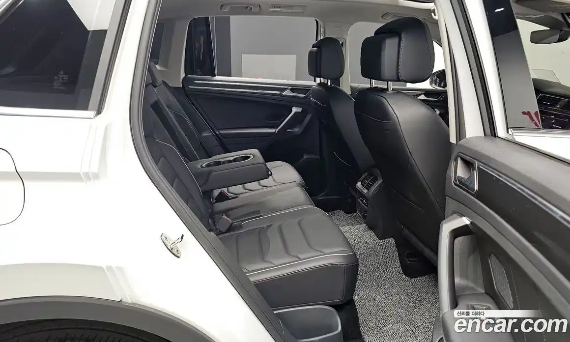 Volkswagen Tiguan 2024 2.0 гидро в Москве, фото 17