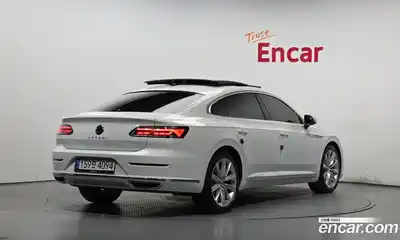 Volkswagen Arteon 2022 2.0 гидро в Москве № 2132421, миниатюра 2