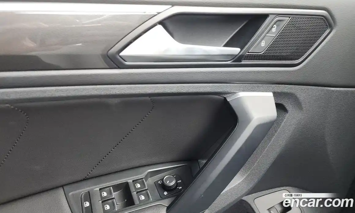 Volkswagen Tiguan 2020 2.0 гидро в Москве, фото 27