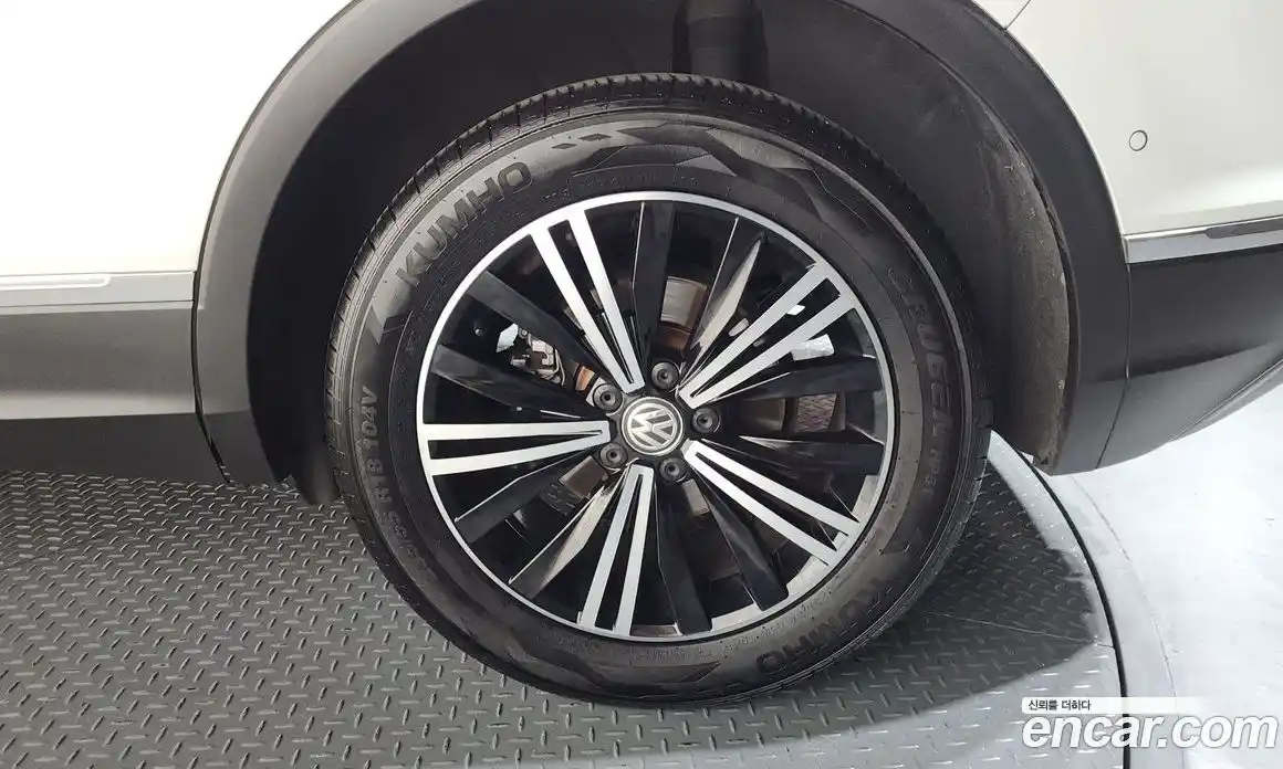 Volkswagen Tiguan 2020 2.0 гидро в Москве, фото 6