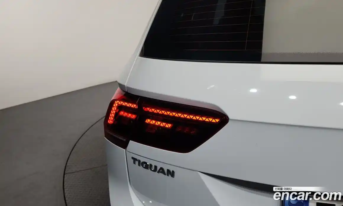 Volkswagen Tiguan 2020 2.0 гидро в Москве, фото 8