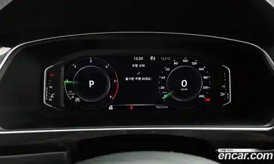 Volkswagen Tiguan 2022 2.0 гидро в Москве № 2132458, миниатюра 11