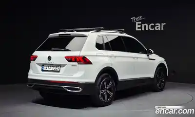 Volkswagen Tiguan 2022 2.0 гидро в Москве № 2132458, миниатюра 2