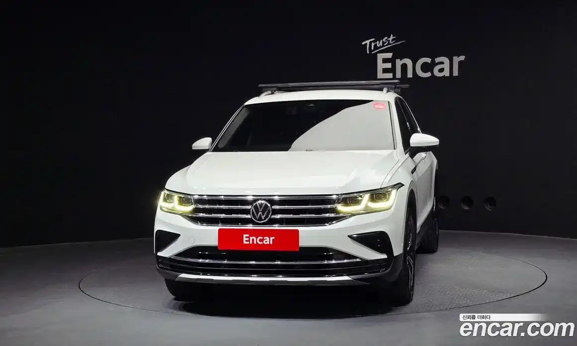 Volkswagen Tiguan 2022 2.0 гидро в Москве № 2132458, фото 3