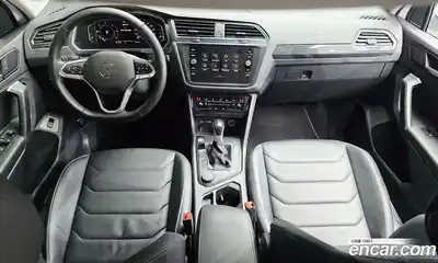 Volkswagen Tiguan 2022 2.0 гидро в Москве № 2132458, миниатюра 10