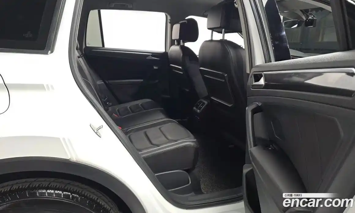 Volkswagen Tiguan 2020 2.0 гидро в Москве, фото 12