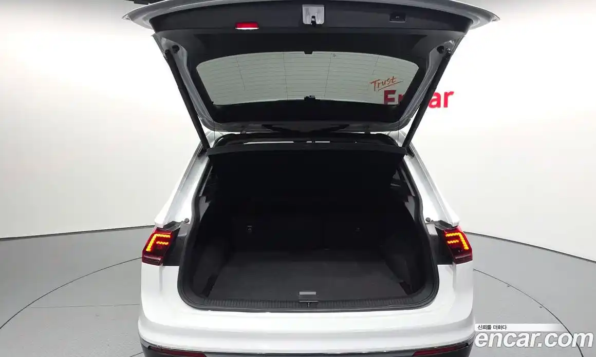 Volkswagen Tiguan 2020 2.0 гидро в Москве, фото 20