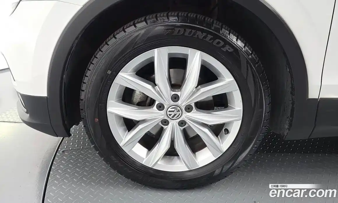 Volkswagen Tiguan 2020 2.0 гидро в Москве, фото 5