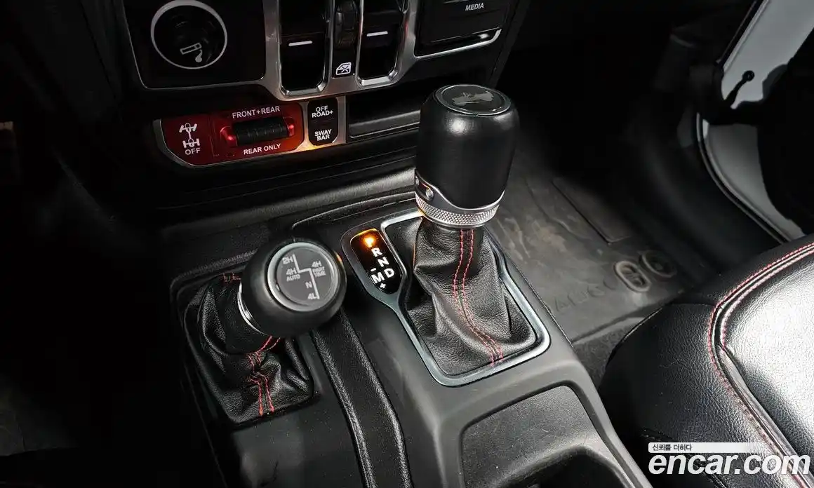 Jeep Wrangler 2021 2.0 гидро в Москве, фото 12