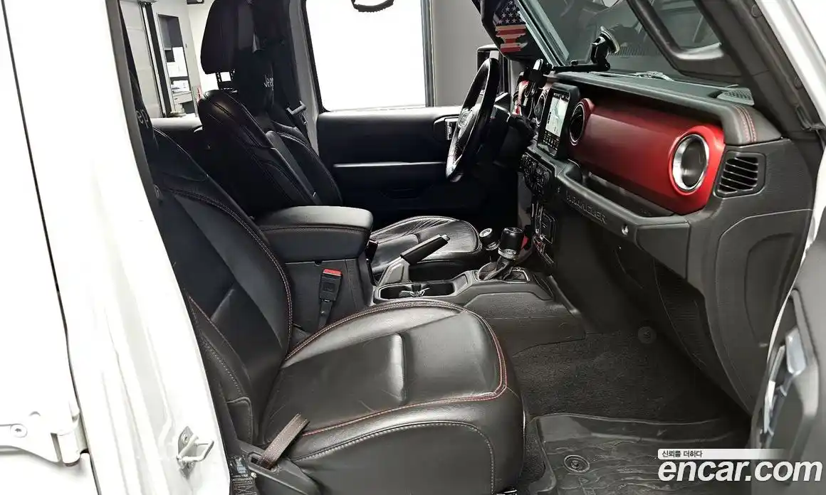 Jeep Wrangler 2021 2.0 гидро в Москве, фото 13