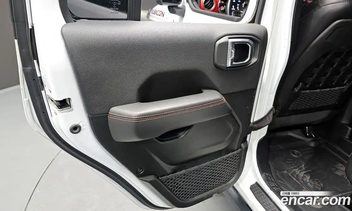 Jeep Wrangler 2021 2.0 гидро в Москве, фото 15