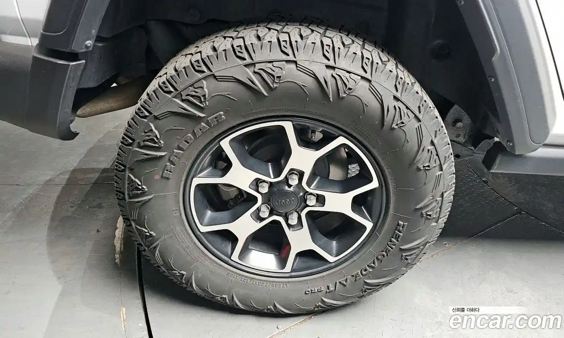 Jeep Wrangler 2021 2.0 гидро в Москве, фото 5