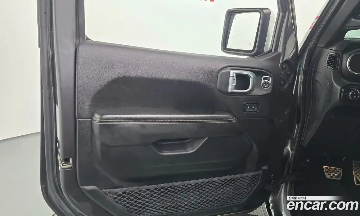 Jeep Wrangler 2020 2.0 гидро в Москве, фото 14