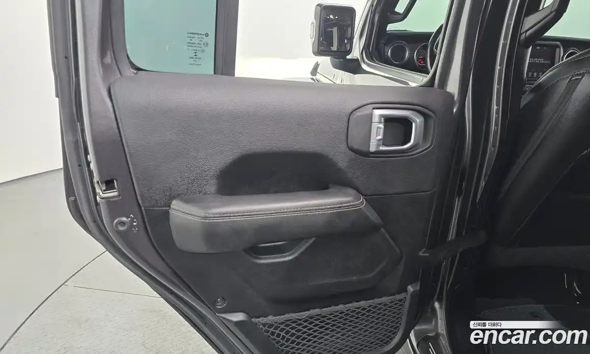 Jeep Wrangler 2020 2.0 гидро в Москве, фото 15