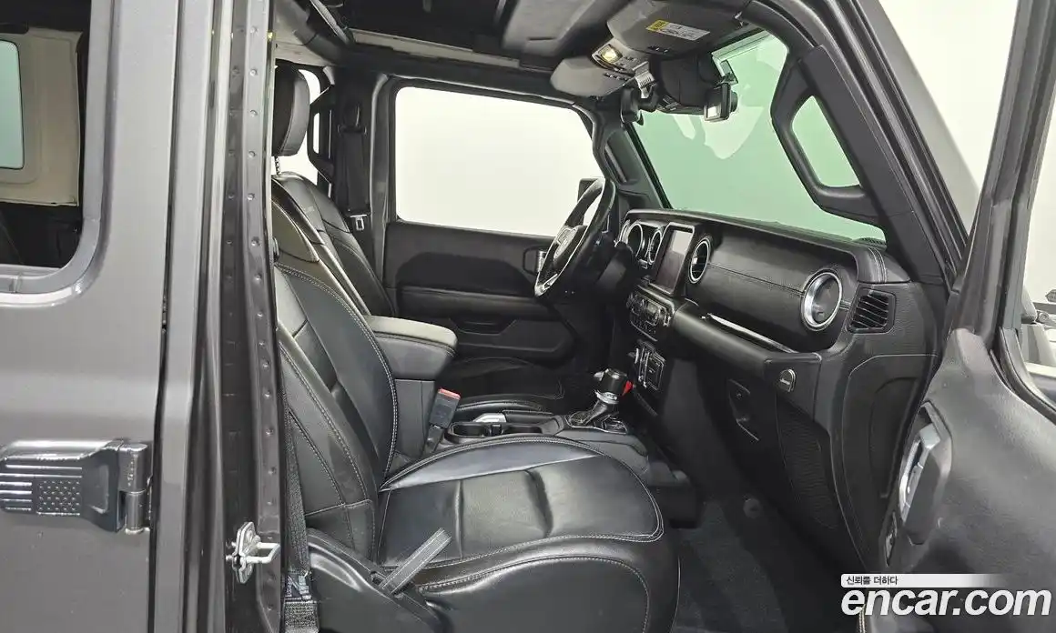 Jeep Wrangler 2020 2.0 гидро в Москве, фото 16