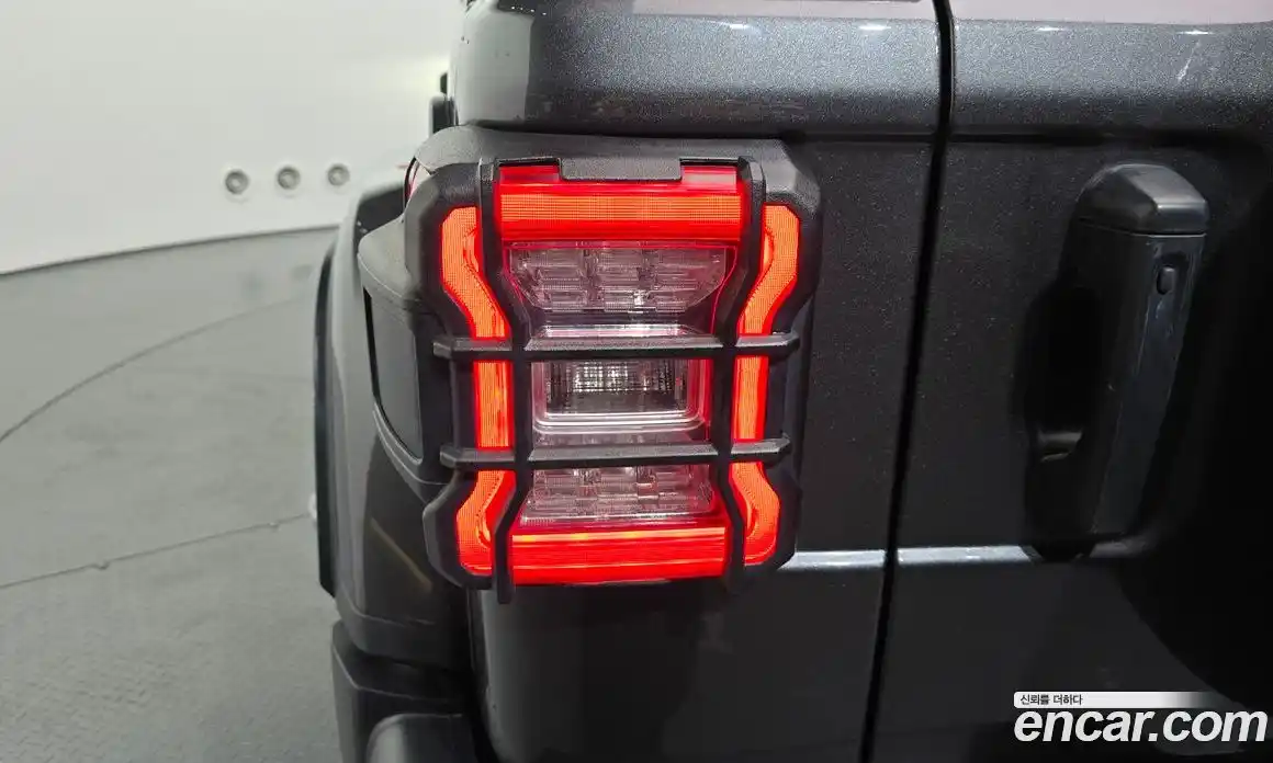 Jeep Wrangler 2020 2.0 гидро в Москве, фото 9