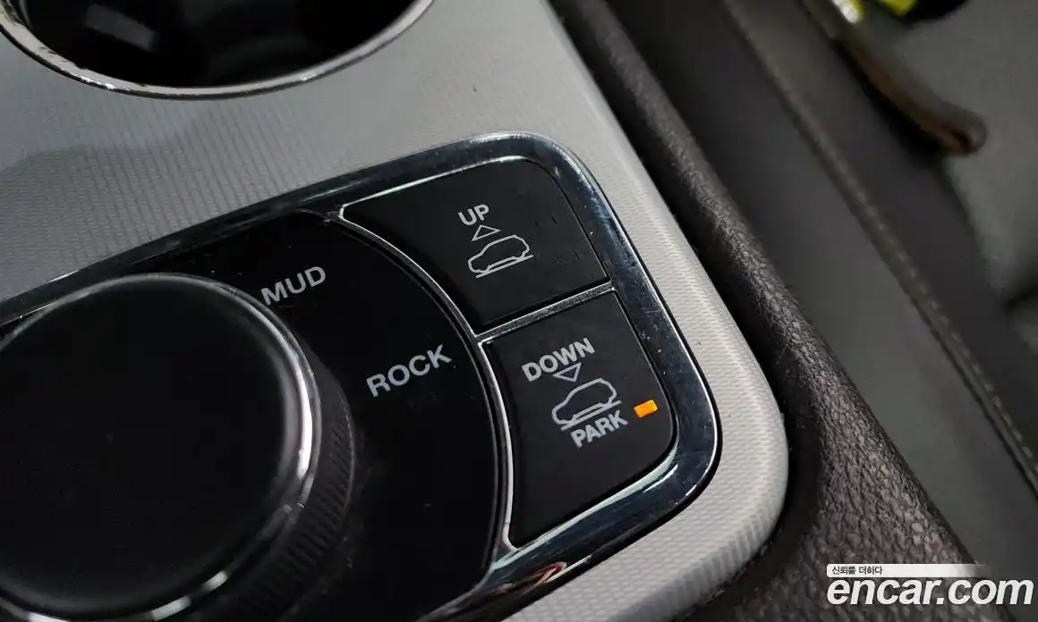 Jeep Cherokee 2018 3.0 гидро в Москве, фото 17