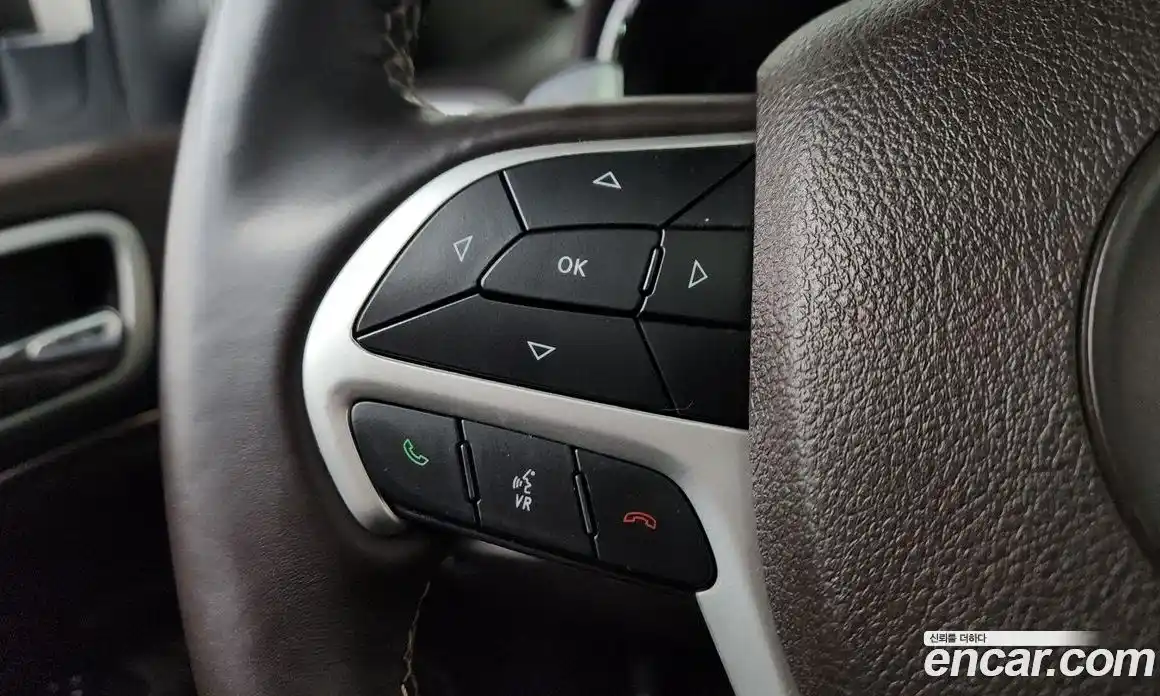Jeep Cherokee 2018 3.0 гидро в Москве, фото 18