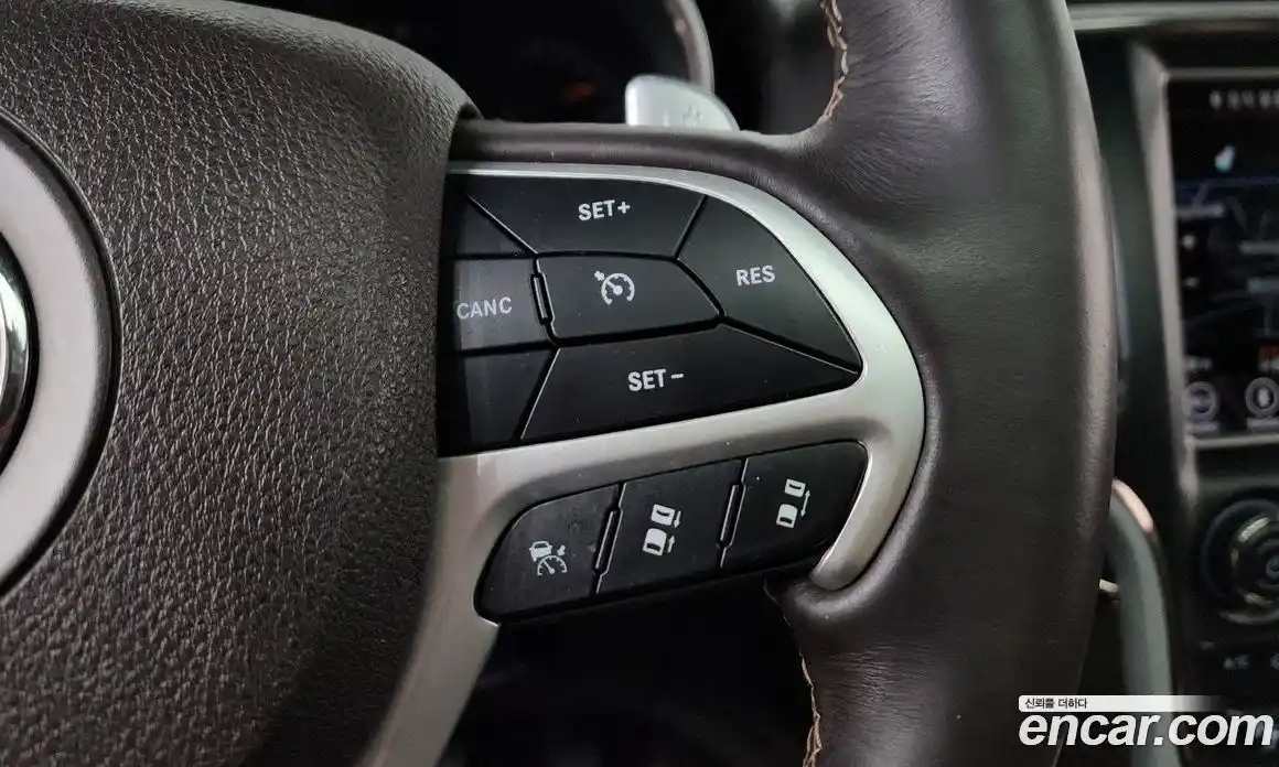 Jeep Cherokee 2018 3.0 гидро в Москве, фото 19