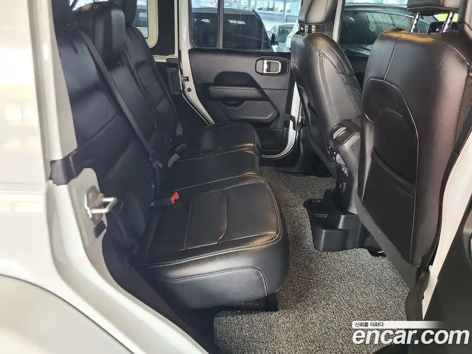 Jeep Wrangler 2019 2.0 гидро в Москве, фото 15