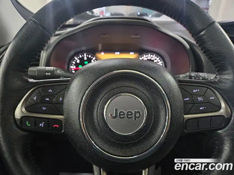 Jeep Renegade 2018 2.0 гидро в Москве, фото 8