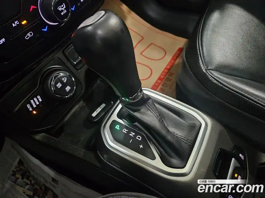 Jeep Renegade 2018 2.0 гидро в Москве, фото 10