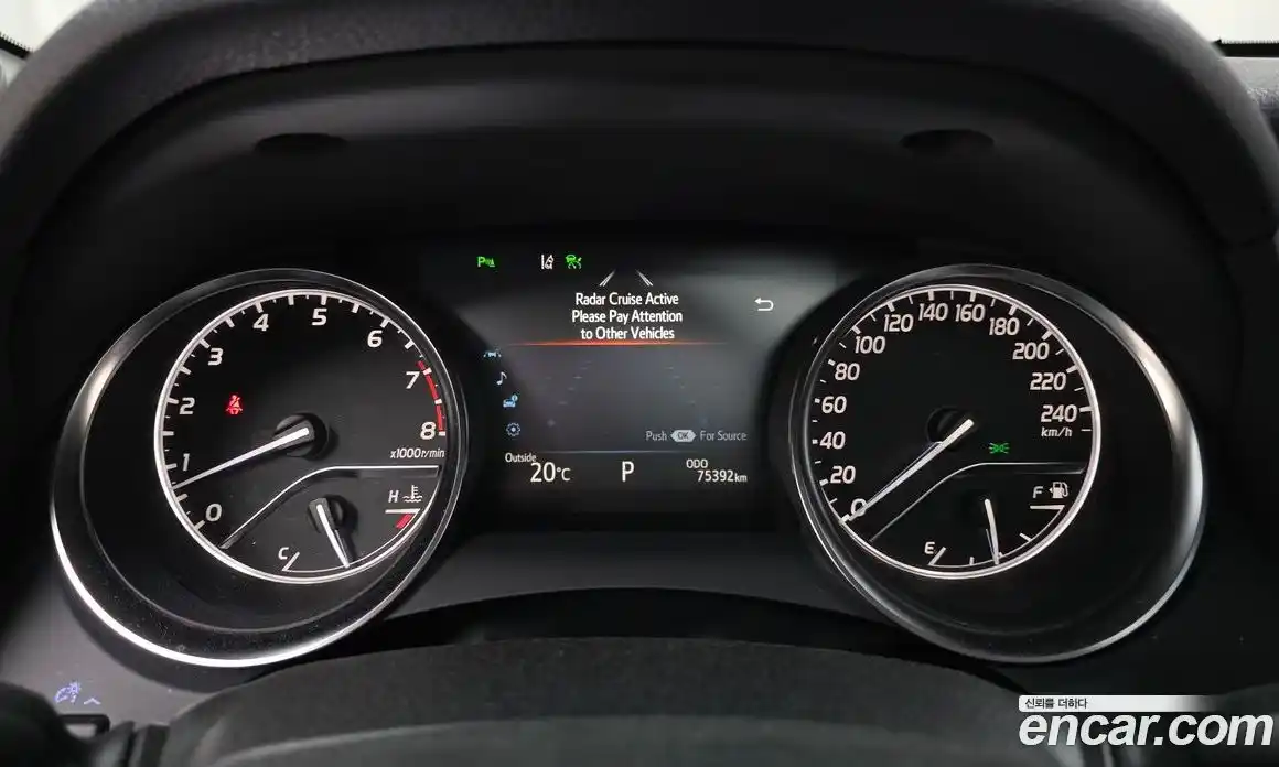 Toyota Camry 2018 2.5 гидро, фото 11