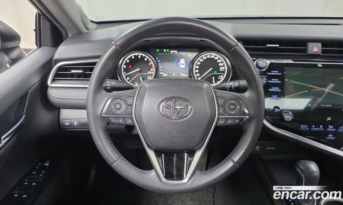 Toyota Camry 2018 2.5 гидро, фото 19