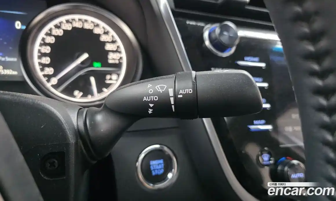 Toyota Camry 2018 2.5 гидро, фото 28