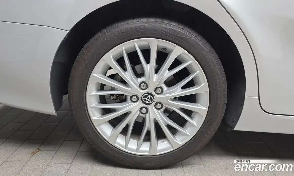 Toyota Camry 2018 2.5 гидро, фото 5