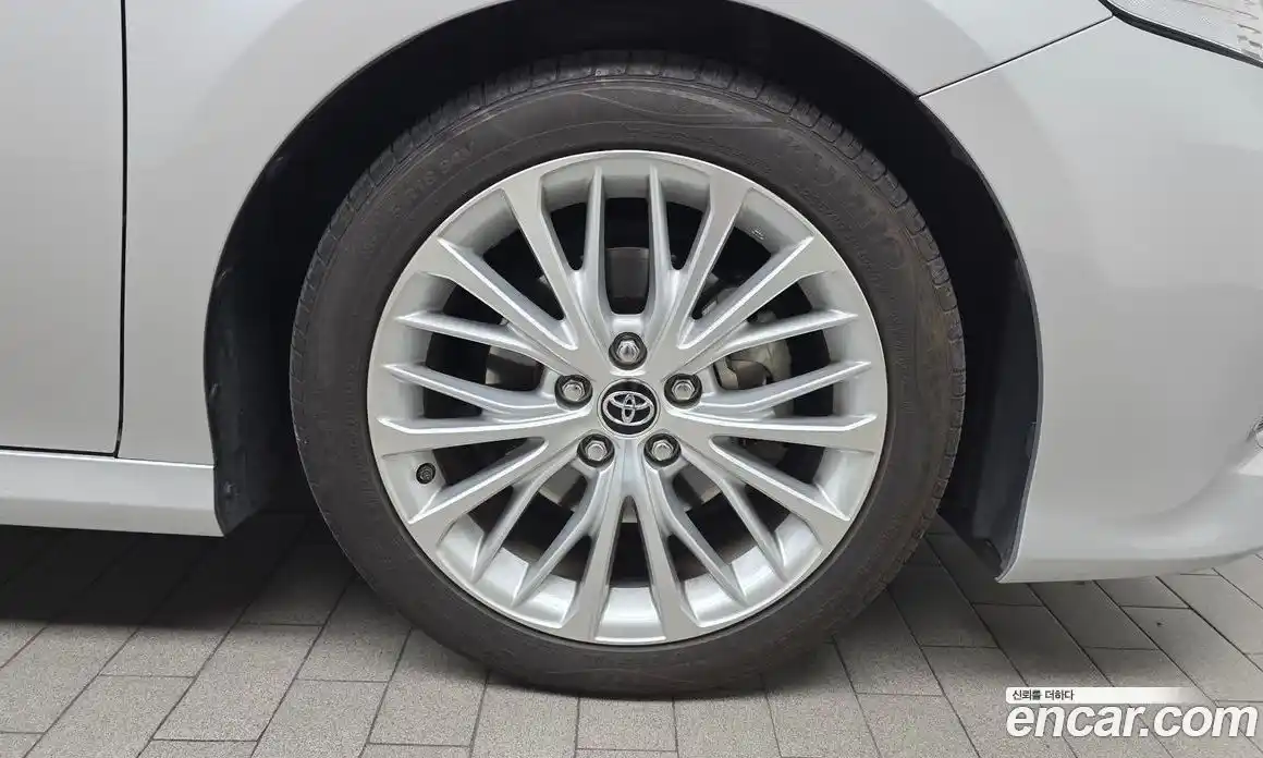Toyota Camry 2018 2.5 гидро, фото 7