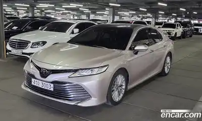 Toyota Camry, 2018