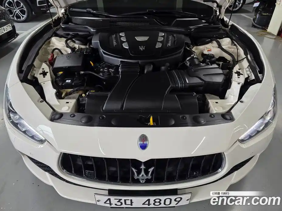 Maserati Ghibli 2016 3.0 гидро, фото 6