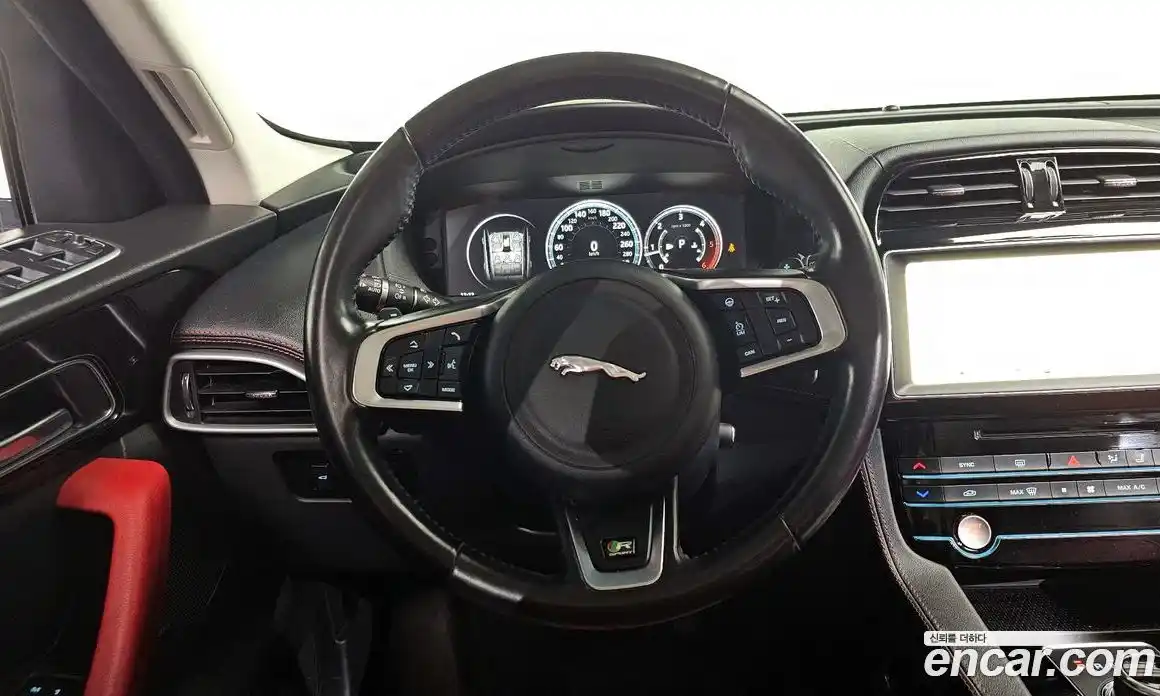 Jaguar F-Pace 2017 2.0 гидро, фото 12