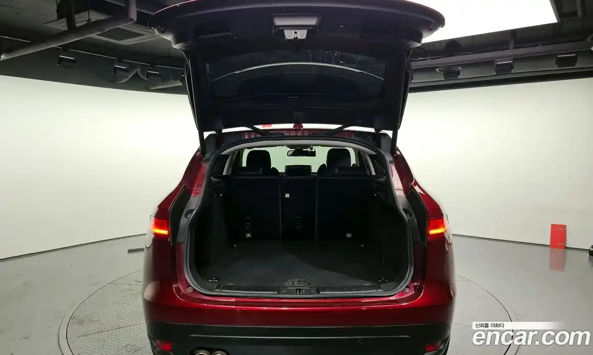Jaguar F-Pace 2017 2.0 гидро, фото 20