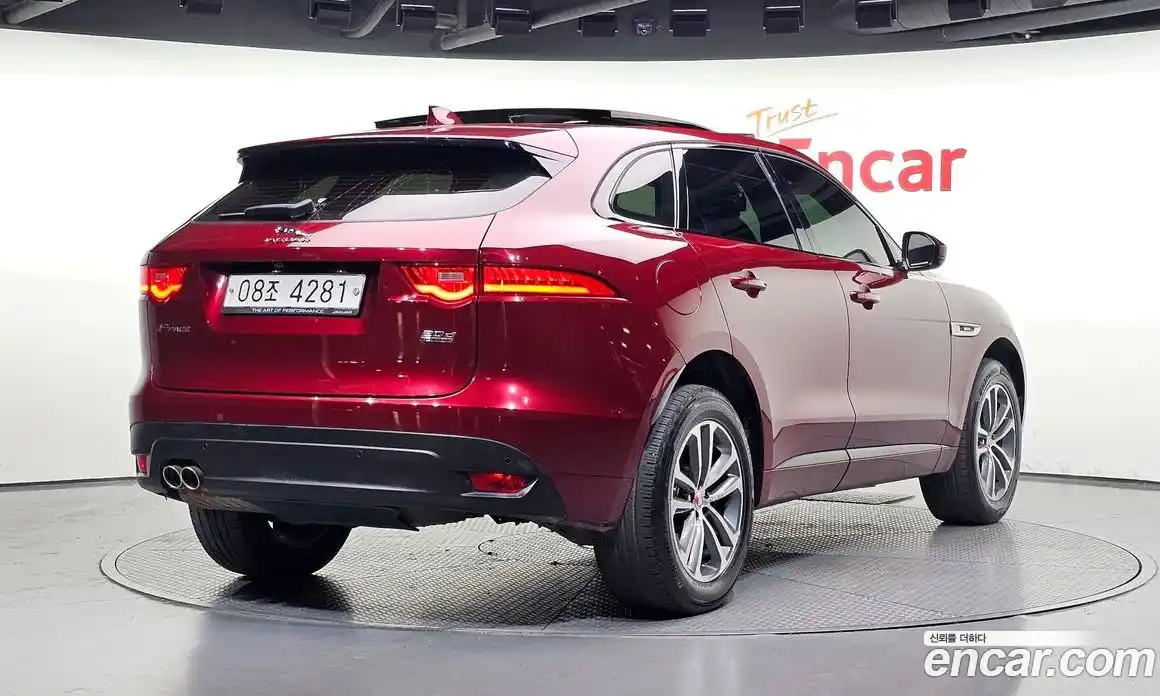 Jaguar F-Pace 2017 2.0 гидро, фото 2