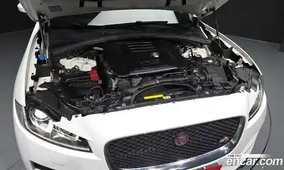 Jaguar F-Pace 2018 2.0 гидро, миниатюра 6