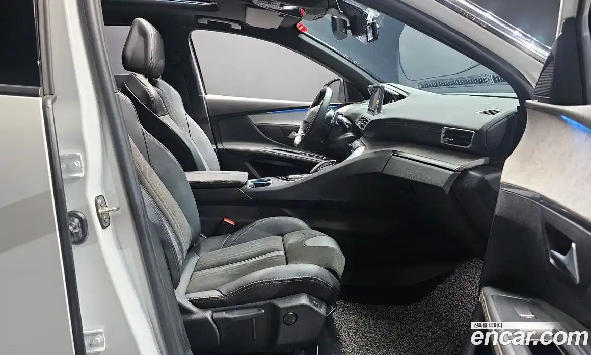 Peugeot 5008 2022 1.5 гидро в Москве, фото 16