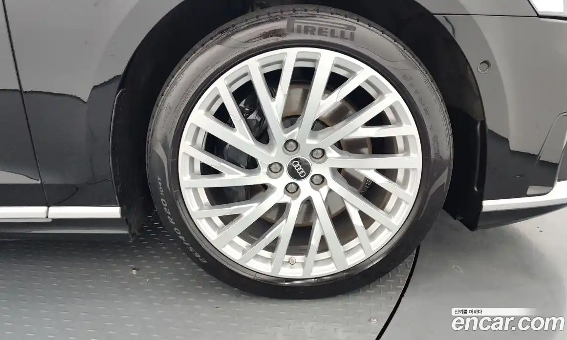 Audi A8 2021 3.0 гидро в Москве, фото 5