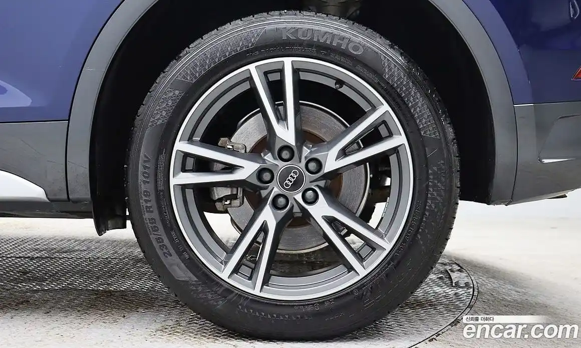 Audi Q5 2022 2.0 гидро в Москве № 429544, фото 6
