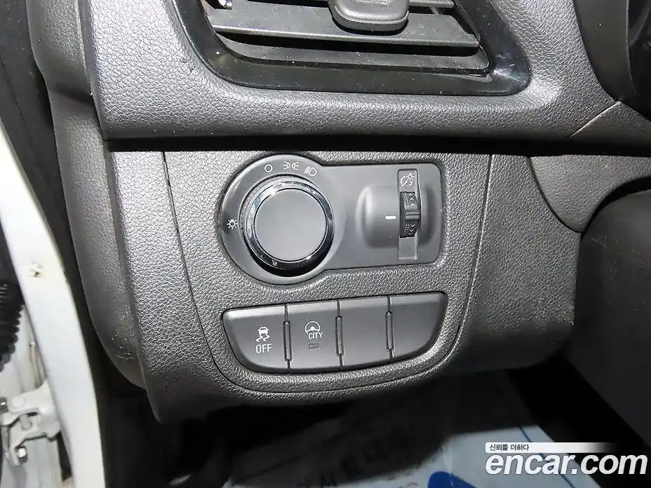 Chevrolet Spark 2015 1.0 гидро в Москве, фото 14