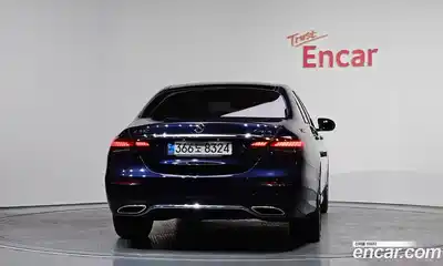 Mercedes-Benz E-Class 2022 2.0 гидро в Москве № 138805, миниатюра 4