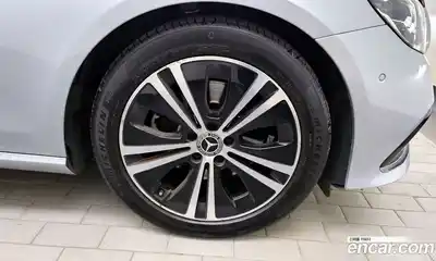 Mercedes-Benz E-Class 2020 2.0 гидро в Москве № 142056, миниатюра 5