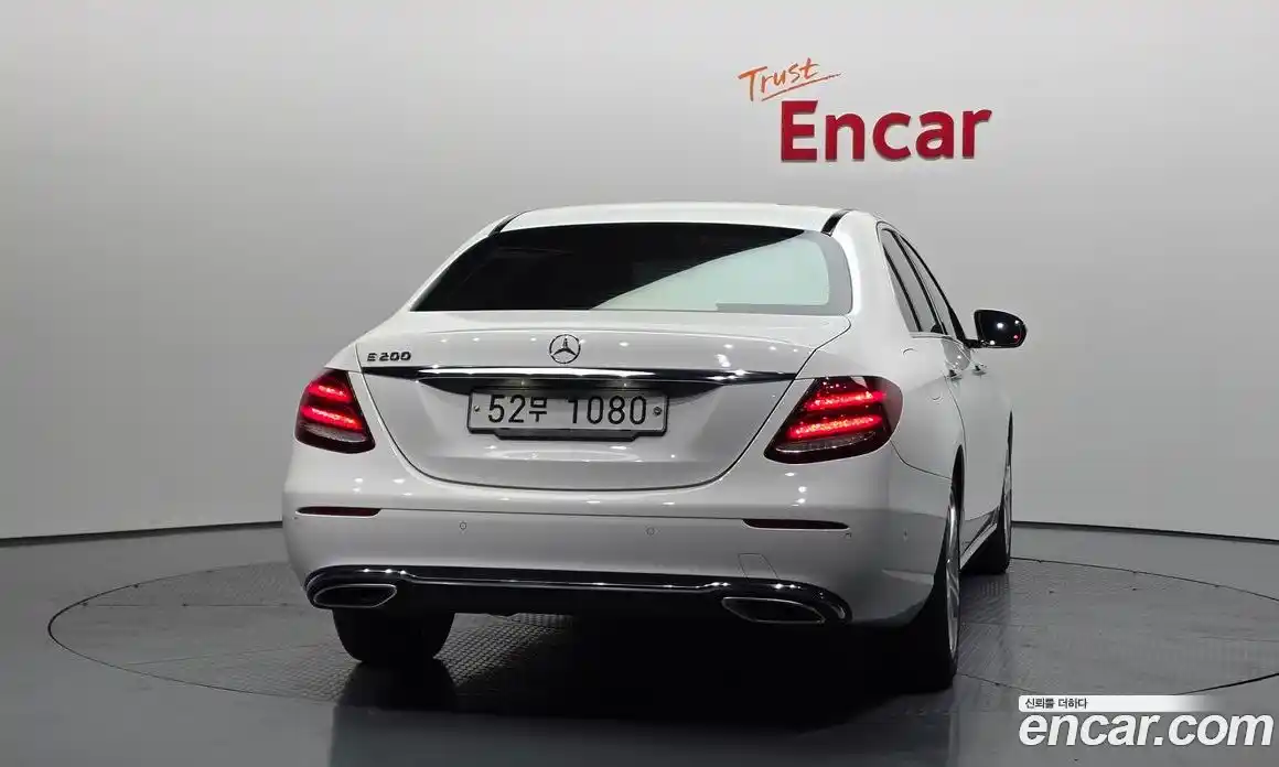 Mercedes-Benz E-Class 2018 2.0 гидро в Москве № 160951, фото 4