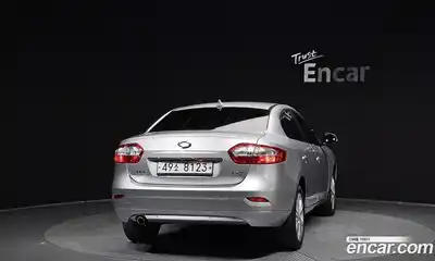 Renault SM3 2014 1.6 гидро в Москве № 181464, миниатюра 4