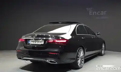Mercedes-Benz E-Class 2022 2.0 гидро, миниатюра 2