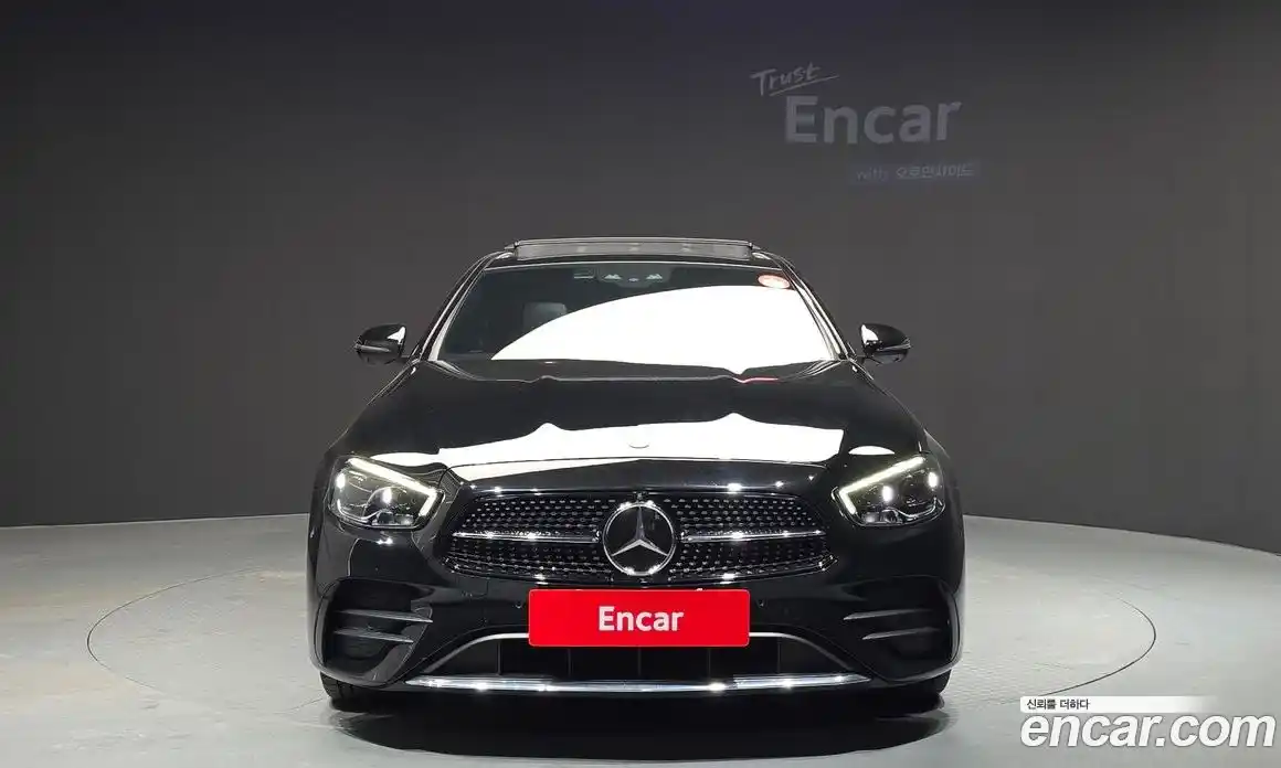 Mercedes-Benz E-Class 2022 2.0 гидро, фото 3