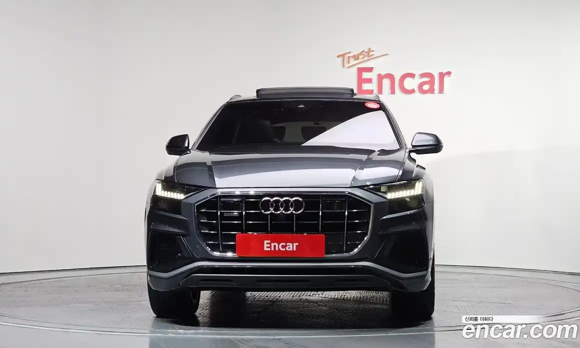 Audi Q8 2021 3.0 гидро в Москве № 196361, фото 3