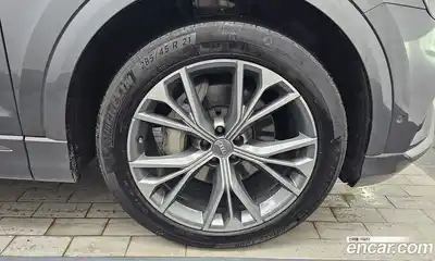 Audi Q8 2021 3.0 гидро в Москве № 196361, миниатюра 5