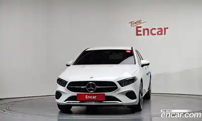 Mercedes-Benz A-Class 2024 2.0 гидро в Москве № 2122831, миниатюра 3